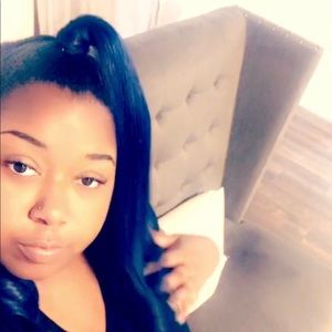 Meet your Posher, Kaila